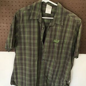 Jack Wolfskin Men’s Green Plaid Button Down Shirt Short Sleeve Outdoor Hiking L